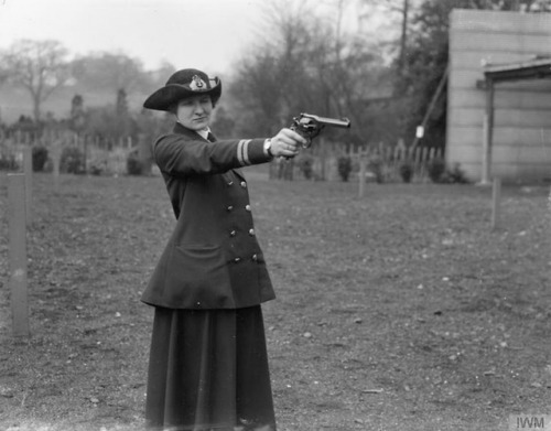 observationballoons: Women’s Royal Naval Service member, 1917