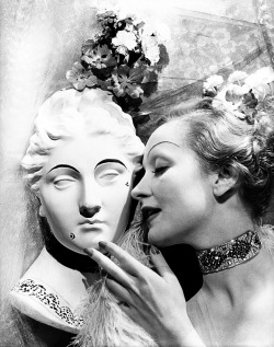 classicblondes:  Marlene Dietrich photographed by Cecil Beaton, 1935  