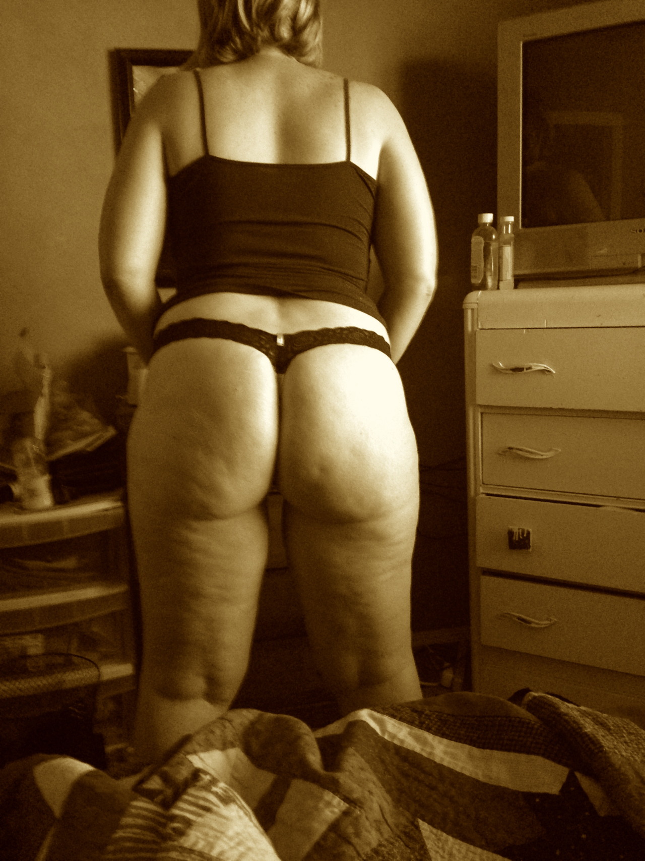 amateurpawg:  amateurpawg.tumblr.com