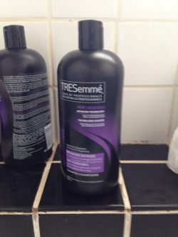 myxxxdesires69:  In the shower…  What&rsquo;s her secret? &lsquo;Tresemme&rsquo;