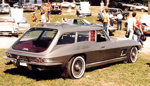 carsthatnevermadeitetc: Chevrolet Corvette (C2) Wagon, 1967