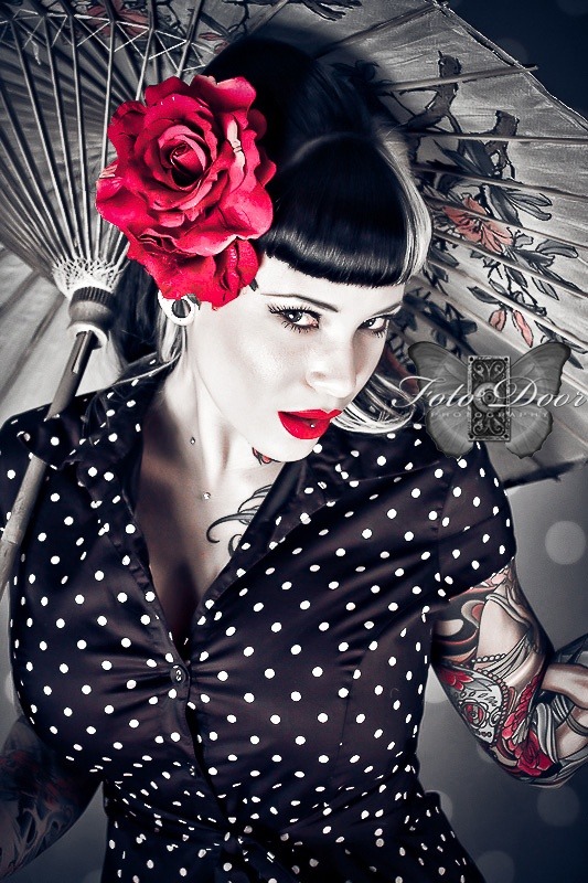 FOXY PIN UPS