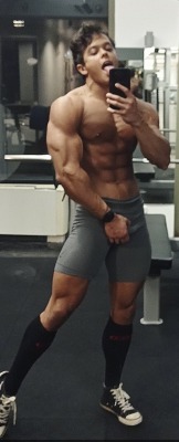 roidmuscleteen:Alpha teen roid muscle boy is just starting into his juicing program