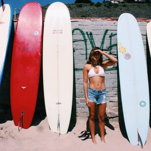 http://surfandbefree.tumblr.comHonolua Blomfieldph. Caity Owen/O'Neill Women’s