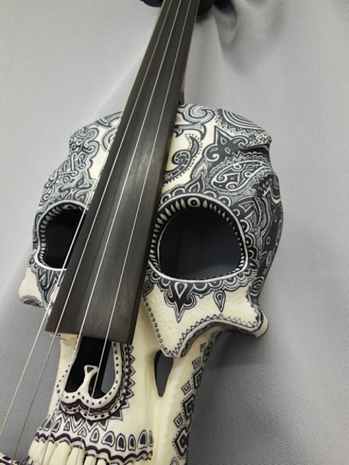 Sex thefabulousweirdtrotters:  Skull Violin by pictures