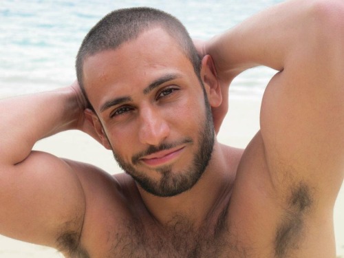 furrypty:  A blog to indulge your senses with the beauty of the male shapes.The blog – http://furrypty.tumblr.com/ The archive – http://furrypty.tumblr.com/archive