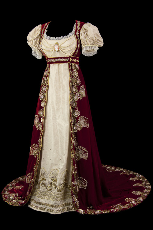 fripperiesandfobs: Empire costume from La Comedie-Francaise via Telerama