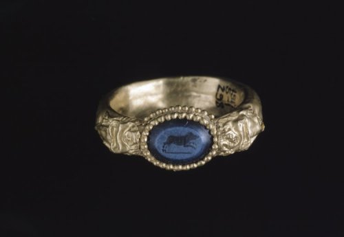 records-of-fortune:Gold finger-ring.Roman Stone. Etruscan Hoop. 6th - 5th Century BC.On either side 