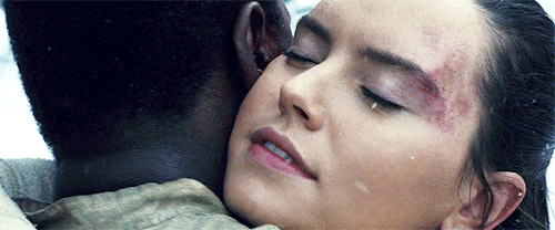 theforcesource:Finn and Rey hug
