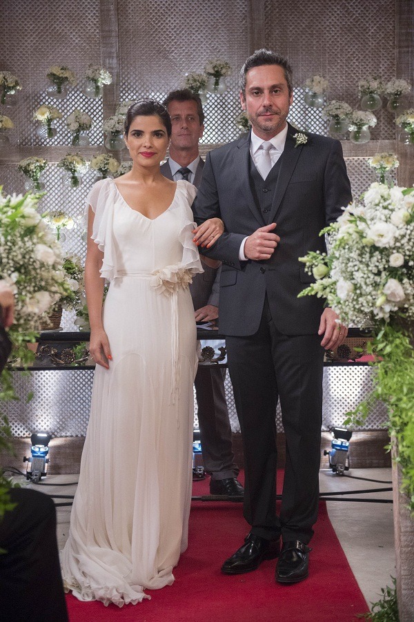 Casamento: Tóia e Romero, vestido de noiva