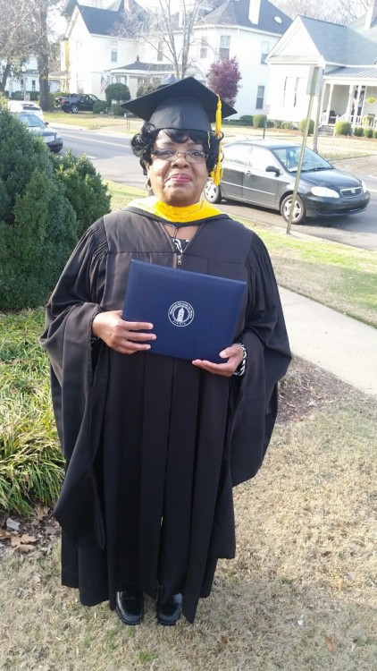 fvcknormalityyy:painfulperformance:Blackout! My mama graduating at 58 with her Master’s Yessss