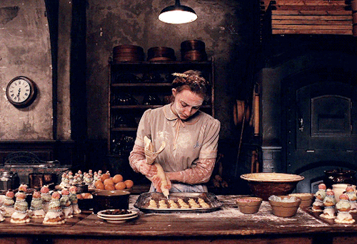 saoirseronandaily:Saoirse Ronan as Agatha in The Grand Budapest Hotel (2014), directed by Wes Anders