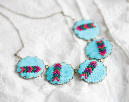 sosuperawesome:Embroidered jewelry by skrynka on Etsy