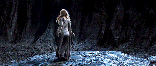 nicosminorus:Well why would I want this? It’s just a measly handful of stardust. Stardust (2007) dir
