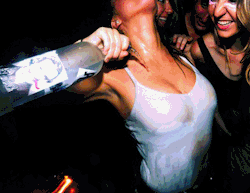 Fenniegistedt:  Party Harddddddddddd | Via Tumblr På We Heart It Http://Weheartit.com/Entry/85333880