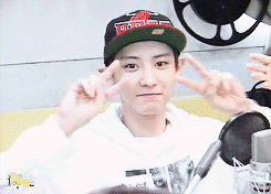 oh-luhans:  camera time! 