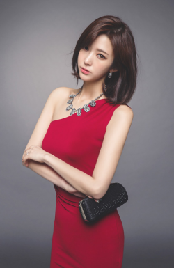 korean-dreams-girls:Ye Jin - March 16, 2015 2nd