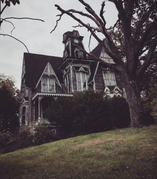 a hauntedhouse | Tumblr