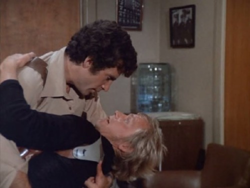 thepucegoose:thenorthseasings:Times when Hutch was ready to take their relationship to the next leve
