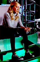 wouldyousingalong:laurel lance appreciation week: day 5: favorite outfits