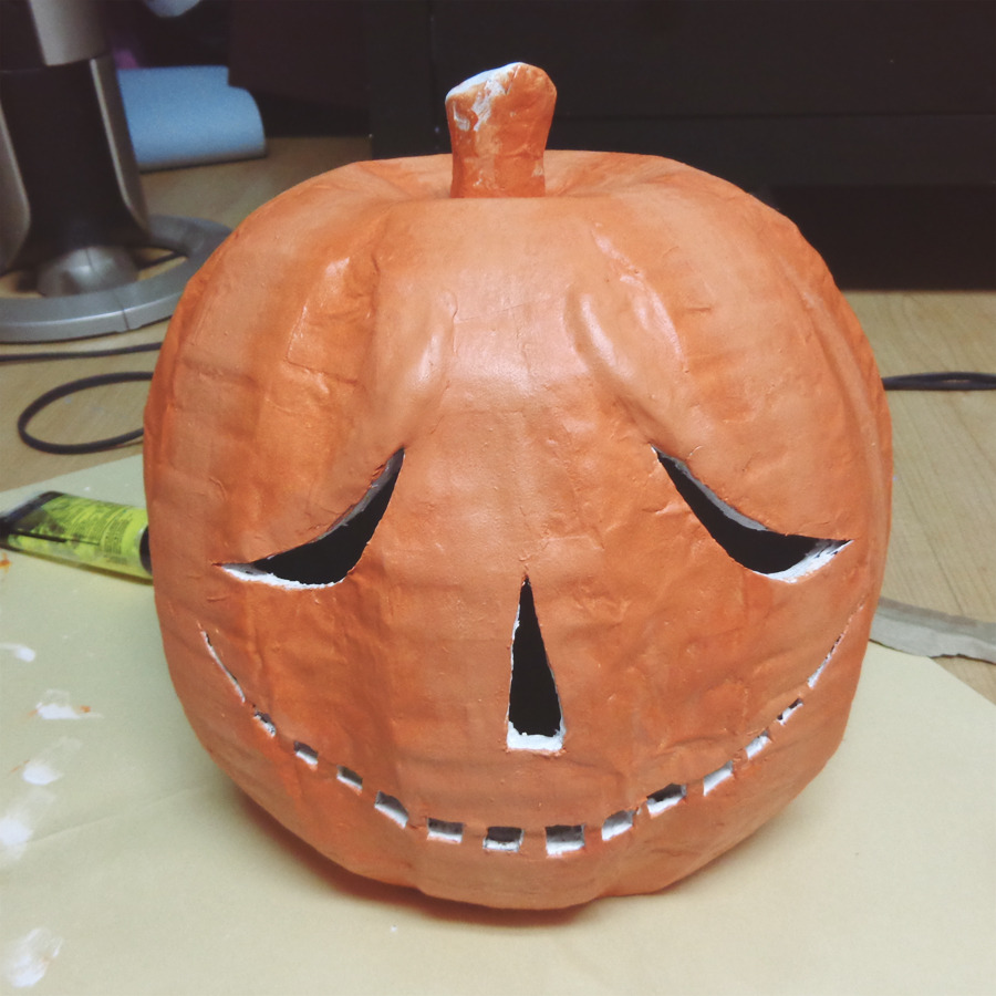 How to make a pumpkin head