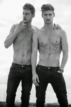 smittenstephen:  Campbell Pletts and Nic Pletts