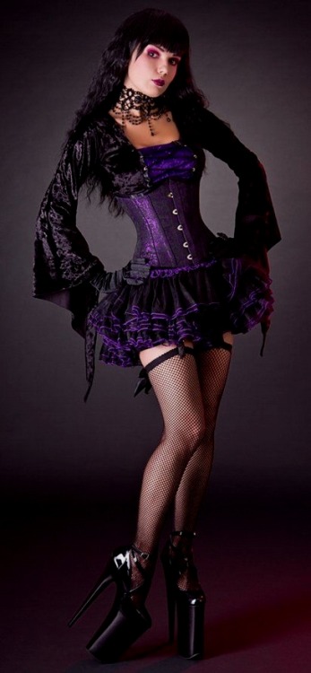 sexy-in-corset:  Corset    clothing     corsets