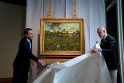 deadb0wlofsoup:  breakingnews:  New Vincent Van Gogh painting discovered The New York Times: Amsterdam’s Van Gogh museum has unveiled a newly-discovered painting by the Dutch artist Vincent Van Gogh, the first major canvas of the artist’s work that