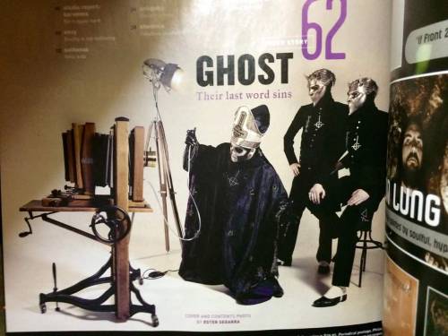 future-mrs-ghoul: Papa and the Ghouls taking selfies in the new Decibel magazine! 