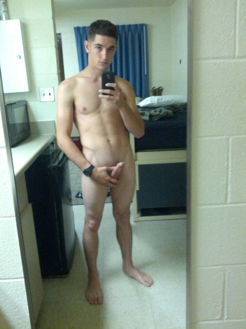 http://hotnekkidboiz.tumblr.com/post/41277915960