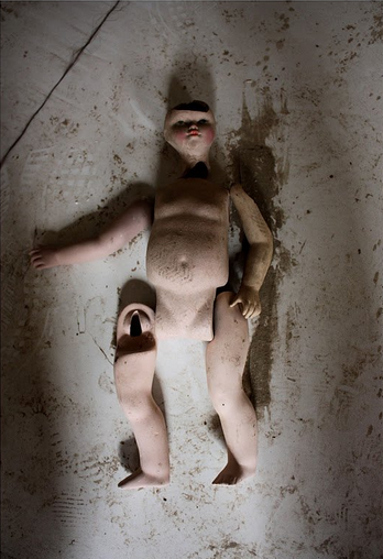 sixpenceee:  One of Spain’s Abandoned Doll Factories (Source) (Masterpost of World’s