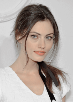 dailyptonkin:Phoebe Tonkin @ CHANEL Paris-Salzburg Metiers d’Art Collection in NYC (03/31/15)