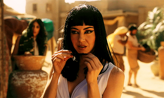 witchinghourz: Aubrey Plaza as Cleopatra on Drunk History (TV Series, 2019)
