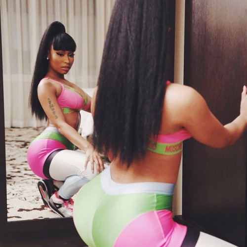 ratedthickent:  Nicki Minaj: Throw Sum Moe