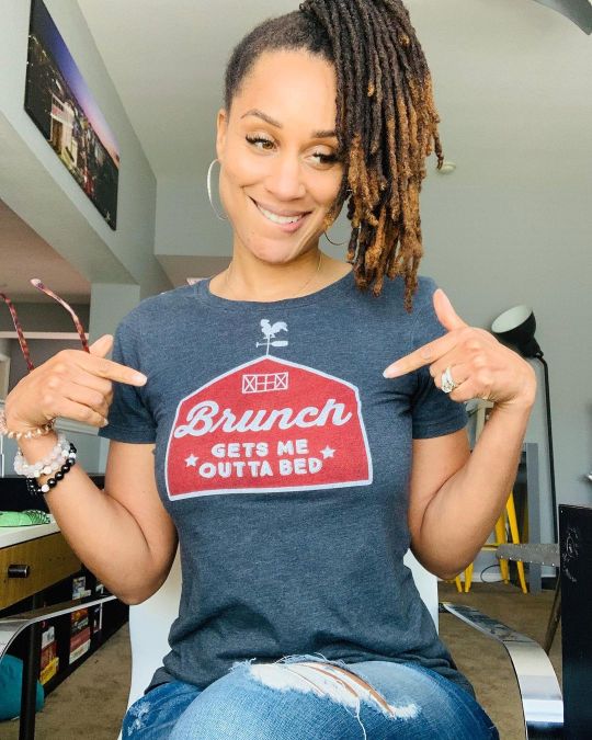 BEHOLD THE WONDEROUS BEAUTY THAT IS BLACK WOMEN WITH LOCS! THEY ARE GOD’S GIFT