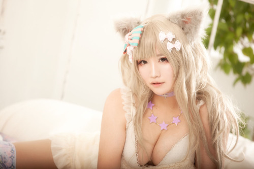 Cosplay Girl Dazai Garo (Cat Girl) 2HELP porn pictures