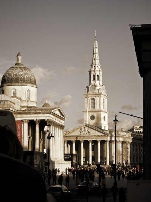 youcan-callmesir:  thesexpartners:  mbphotograph:  My personal favorite collection of London photos that I have taken over the years and that have already been posted to my blog. Much, much, more new London to come in the very near future =)  Follow