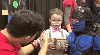 markipliergamegifs:  Omg that little Warfstache was the cutest ever! The way he waved Tiny Box Tim’s hand! Too cute~  The Cutest Little Warfstache 