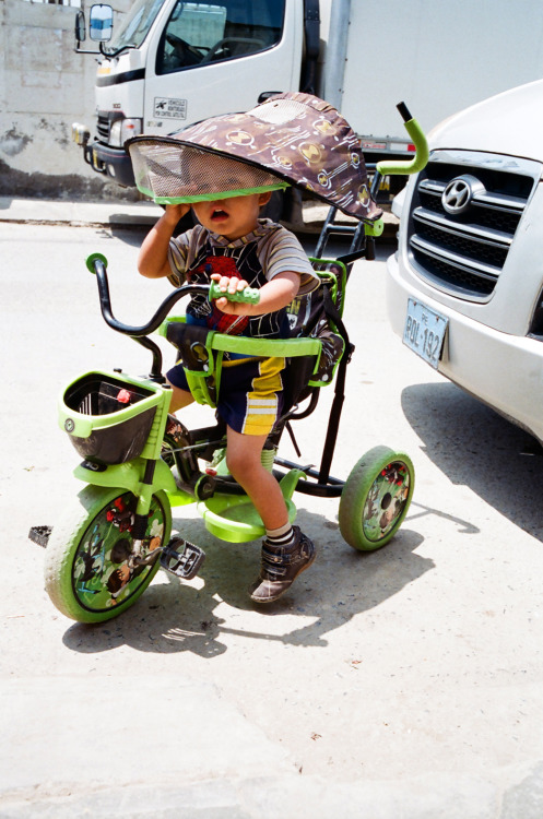 tricycle stroller Peru 2013