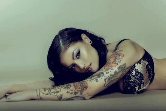 Women with tatoos