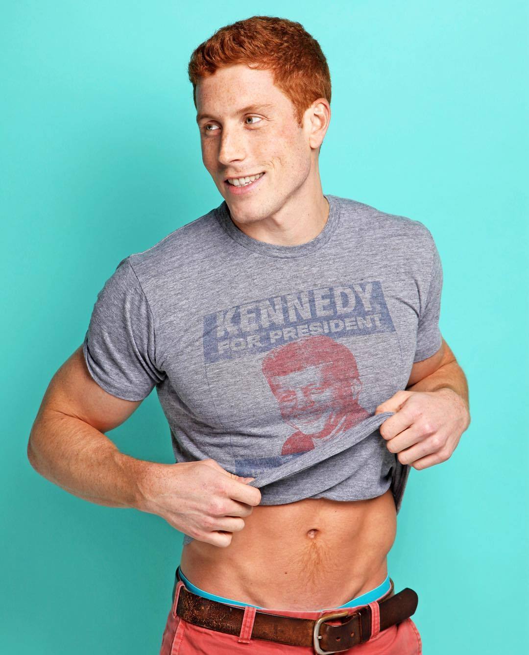 brcrazyforginger: gingerpeachy1: Mike Del Moro  Wow  