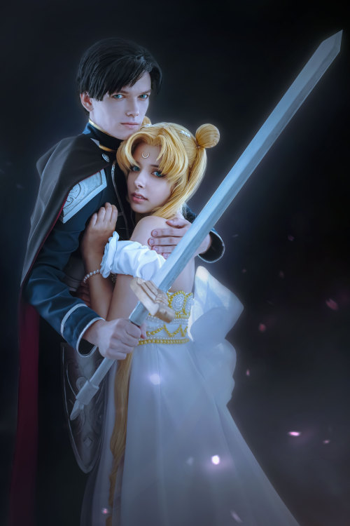  ♡ Serenity & Endymion ♡ Serenity by @yuna_lex_cos Endymion by @l.l_cosplay