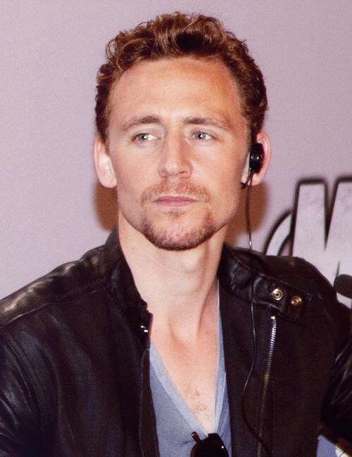 hiddlestonitalygroup:  and more pics in our gallery “Tom:…let me thinking” in:www.hiddlestonitalygroup.com/bwg_gallery/tom-let-me-thinking/