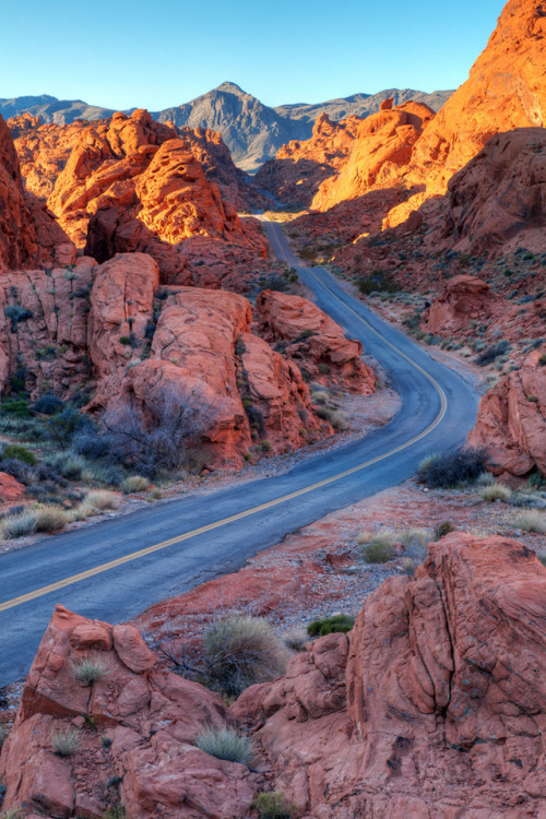 about-usa:Valley of Fire State Park - Nevada - USA (by James Marvin Phelps) 