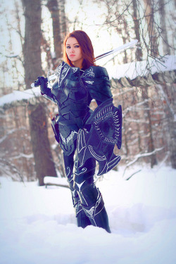 sharemycosplay:  #Cosplayer Elen-mart with a totally amazing #Skyrim Imperial Armor! #cosplay #videogames http://elen-mart.deviantart.com/ Photo by Pavel Fedorov &amp; Andrey Zhigachev Interviews, features and more. Visit http://www.sharemycosplay.com