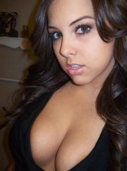 wowselfshots:  WOW Selfshots - Posting and