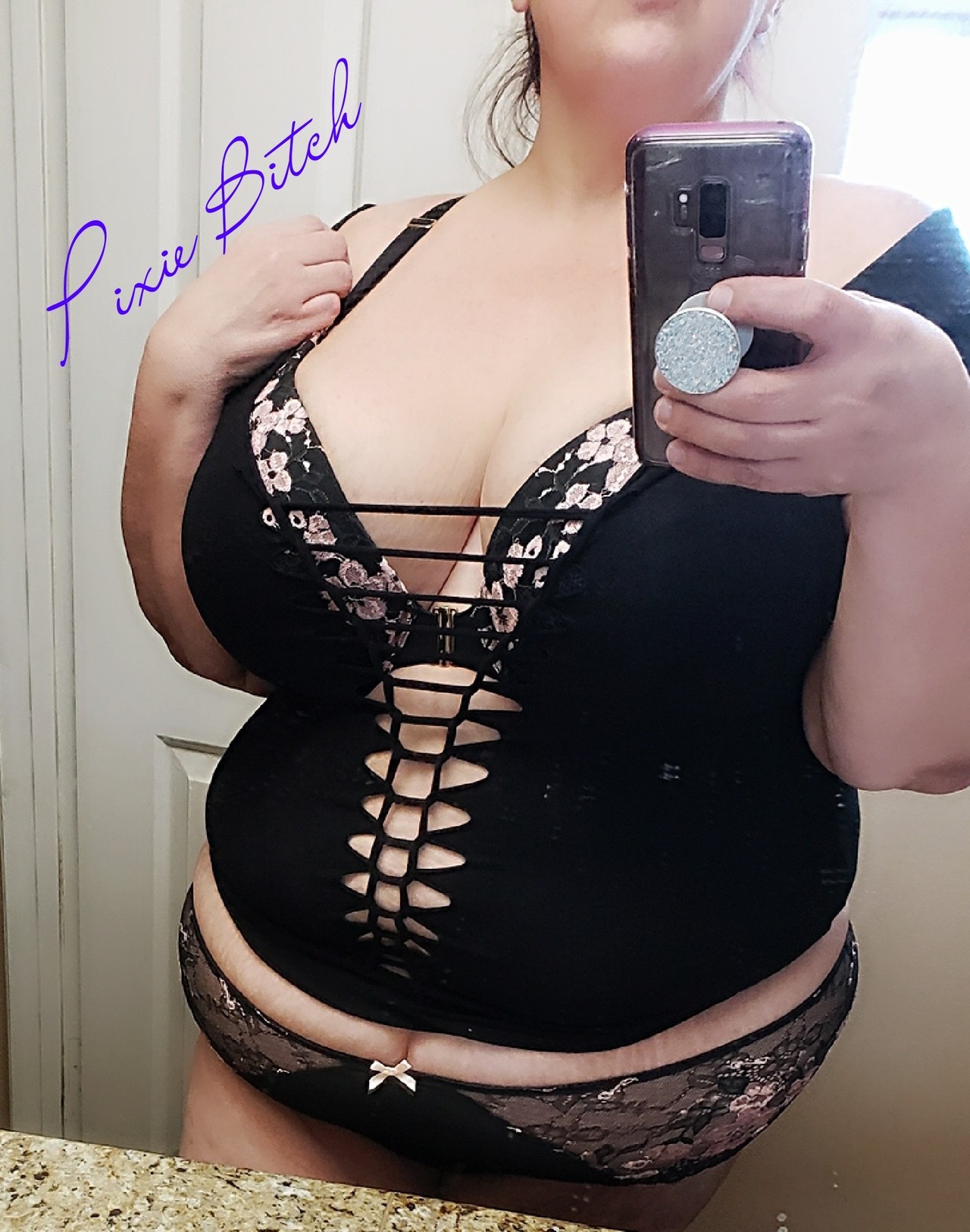 pixie-bitch75:  Nothing Sexier then matching Bra n Panties on a Big Beautiful Woman…