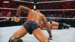 rwfan11:  Randy Orton …Sorry CBS, I’d much rather watch this ball drop!  ;-) HAPPY NEW YEAR!!!!