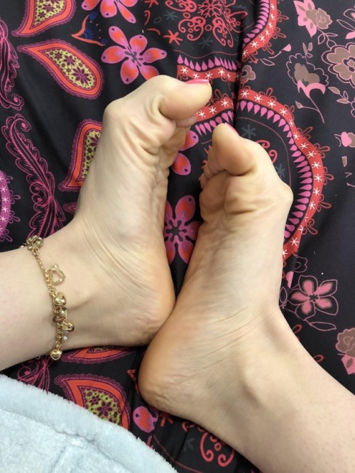 xopedicuredsexyox - PM me to buy content xo