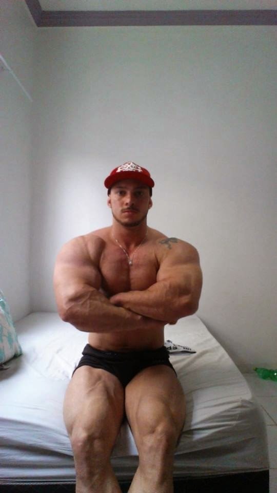 bodybodyman:Diego Dalmolin  Fucking Christ yes.